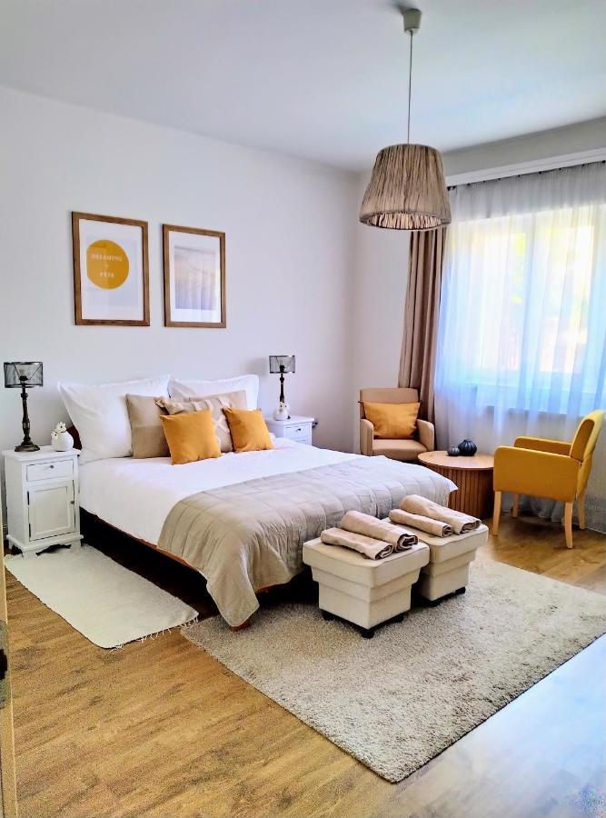 Cozy Airport Appartement Vecsés Buitenkant foto